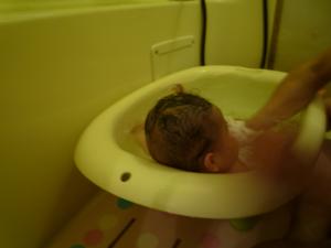 生後7か月　赤ちゃんお風呂　大泣き